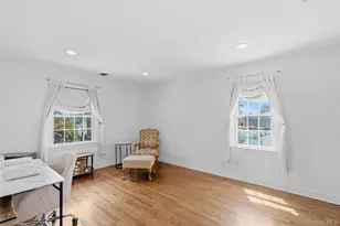 47 Syosset Cir, Syosset, NY 11791 - Photo 24