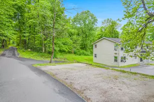 48 Donlo Dr, Fishkill, NY 12524 - Photo 14