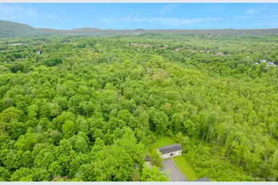 4-8 Donlo Drive, Fishkill, NY 12524 - Photo 6