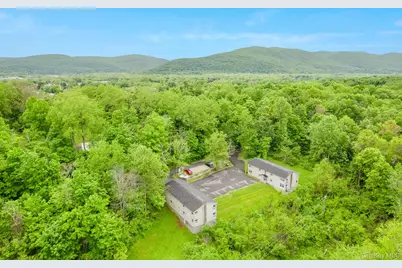 4-8 Donlo Drive, Fishkill, NY 12524 - Photo 4