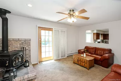 4 Quincy Lane, Smithtown, NY 11787 - Photo 16