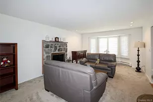 4 Quincy Ln, Smithtown, NY 11787 - Photo 8