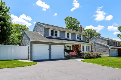 4 Quincy Lane, Smithtown, NY 11787 - Photo 2