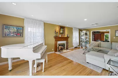 1304 Harbor Road, Hewlett, NY 11557 - Photo 6