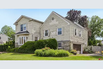 1304 Harbor Road, Hewlett, NY 11557 - Photo 2