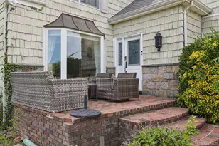 1304 Harbor Rd, Hewlett, NY 11557 - Photo 40