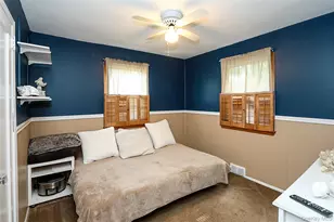 1372 Pine Dr, Bay Shore, NY 11706 - Photo 20