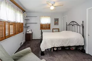 1372 Pine Dr, Bay Shore, NY 11706 - Photo 18