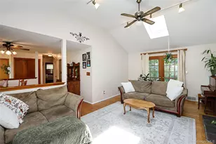 1372 Pine Dr, Bay Shore, NY 11706 - Photo 10