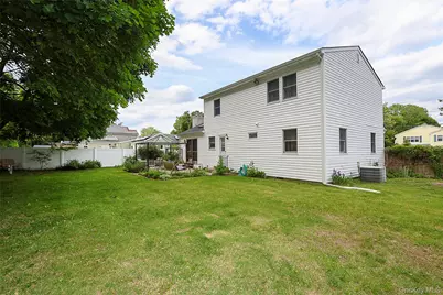 1372 Pine Drive, Bay Shore, NY 11706 - Photo 30