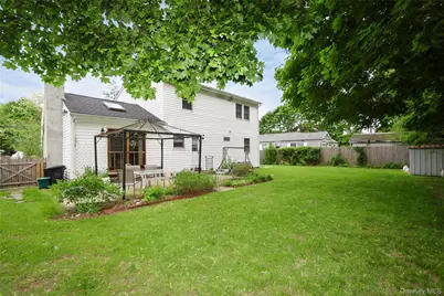 1372 Pine Drive, Bay Shore, NY 11706 - Photo 34