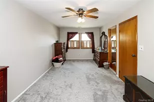 1372 Pine Dr, Bay Shore, NY 11706 - Photo 22