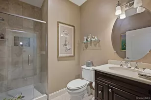 318 Roosevelt Way, Westbury, NY 11590 - Photo 24