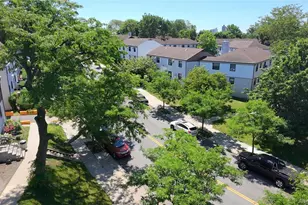 67-65 136th St, Flushing, NY 11367 - Photo 14