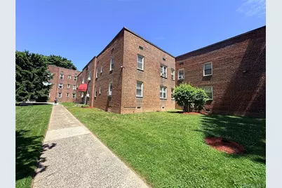 1555 Central Park Avenue #H2, Yonkers, NY 10710 - Photo 4