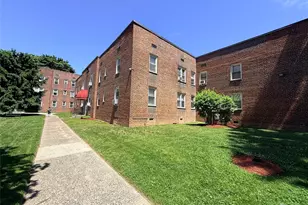 1555 Central Park Ave, Yonkers, NY 10710 - Photo 4