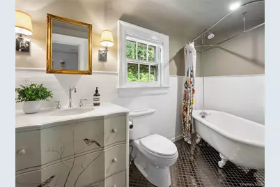 221 Highbrook Avenue, Pelham, NY 10803 - Photo 24