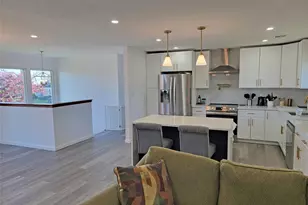 23 Dalny Pl, Sayville, NY 11782 - Photo 10