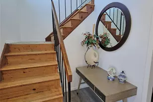 23 Dalny Pl, Sayville, NY 11782 - Photo 6