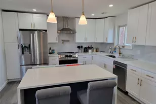 23 Dalny Pl, Sayville, NY 11782 - Photo 14