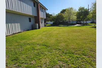 23 Dalny Place, Sayville, NY 11782 - Photo 24