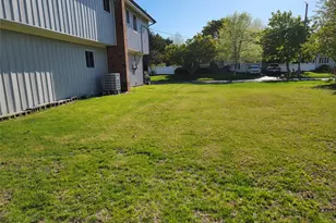 23 Dalny Pl, Sayville, NY 11782 - Photo 24