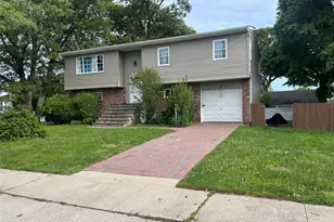 9 Oakley St, Massapequa, NY 11758 - Photo 2