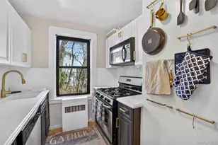 42 Pondfield Rd W, Bronxville, NY 10708 - Photo 18