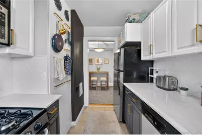 42 Pondfield Road W #4F, Bronxville, NY 10708 - Photo 20