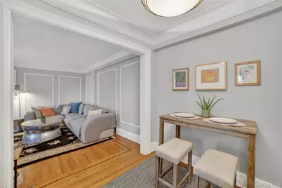 42 Pondfield Road W #4F, Bronxville, NY 10708 - Photo 12