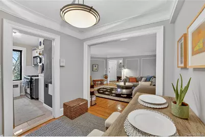 42 Pondfield Road W #4F, Bronxville, NY 10708 - Photo 14