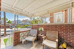 19-10 150th St, Whitestone, NY 11357 - Photo 8
