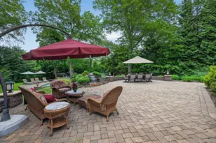 12 Wildwood Dr, Dix Hills, NY 11746 - Photo 28
