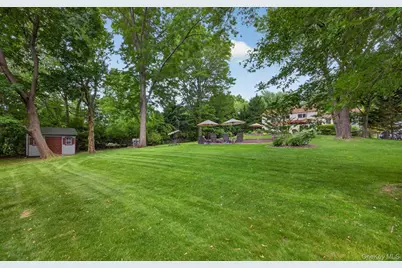 12 Wildwood Drive, Dix Hills, NY 11746 - Photo 34