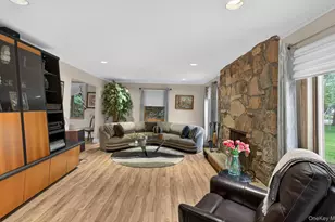 12 Wildwood Dr, Dix Hills, NY 11746 - Photo 6