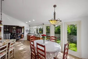 1304 Harbor Rd, Hewlett, NY 11557 - Photo 12