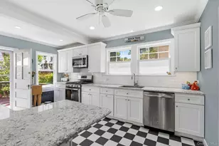 35 Prescott Ave, White Plains, NY 10605 - Photo 14