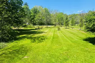 633 Winterton Rd, Bloomingburg, NY 12721 - Photo 8