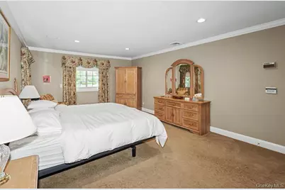 39 Tamara Court, Melville, NY 11747 - Photo 28