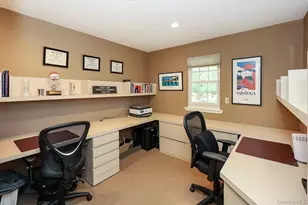 39 Tamara Ct, Melville, NY 11747 - Photo 32
