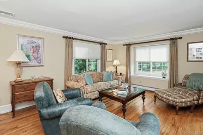 39 Tamara Court, Melville, NY 11747 - Photo 8