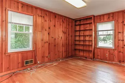 6 Oakstwain Road, Scarsdale, NY 10583 - Photo 8