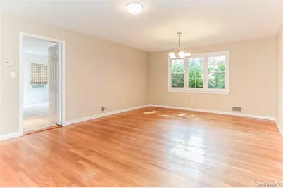 6 Oakstwain Road, Scarsdale, NY 10583 - Photo 6