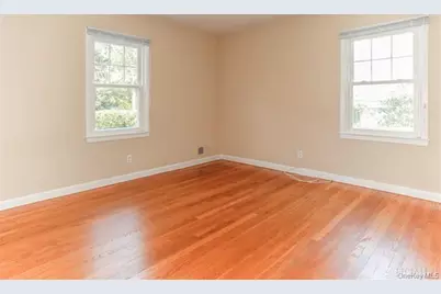 6 Oakstwain Road, Scarsdale, NY 10583 - Photo 14