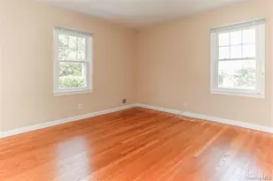 6 Oakstwain Rd, Scarsdale, NY 10583 - Photo 14