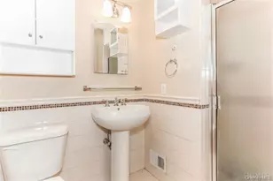6 Oakstwain Rd, Scarsdale, NY 10583 - Photo 16