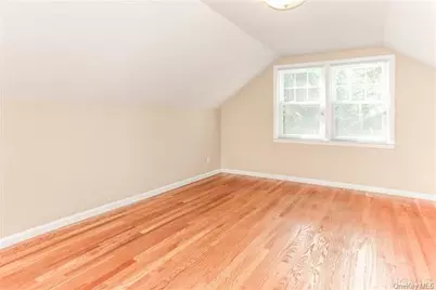 6 Oakstwain Road, Scarsdale, NY 10583 - Photo 20