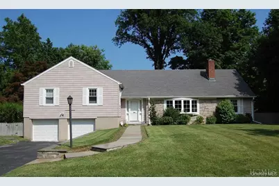 6 Oakstwain Road, Scarsdale, NY 10583 - Photo 1