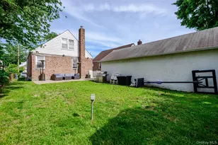 58 N Montgomery St, Valley Stream, NY 11580 - Photo 16
