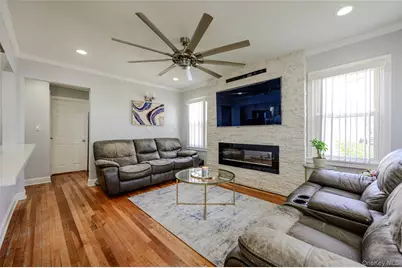 58 N Montgomery Street, Valley Stream, NY 11580 - Photo 2